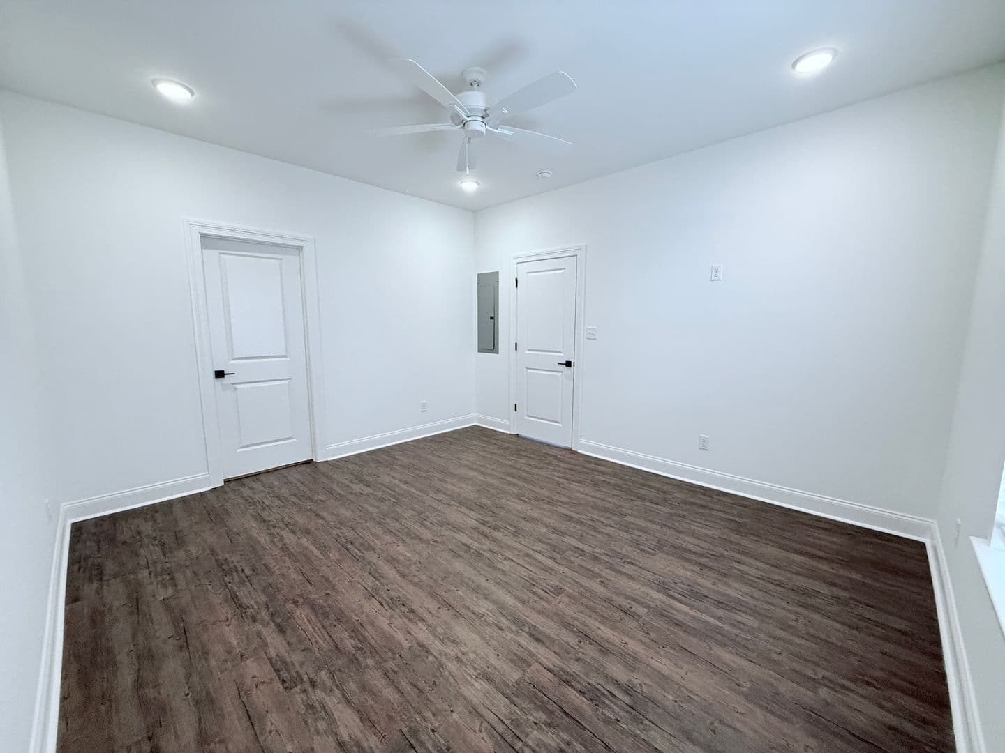 Oxford House: 610 Cottage Grove Circle