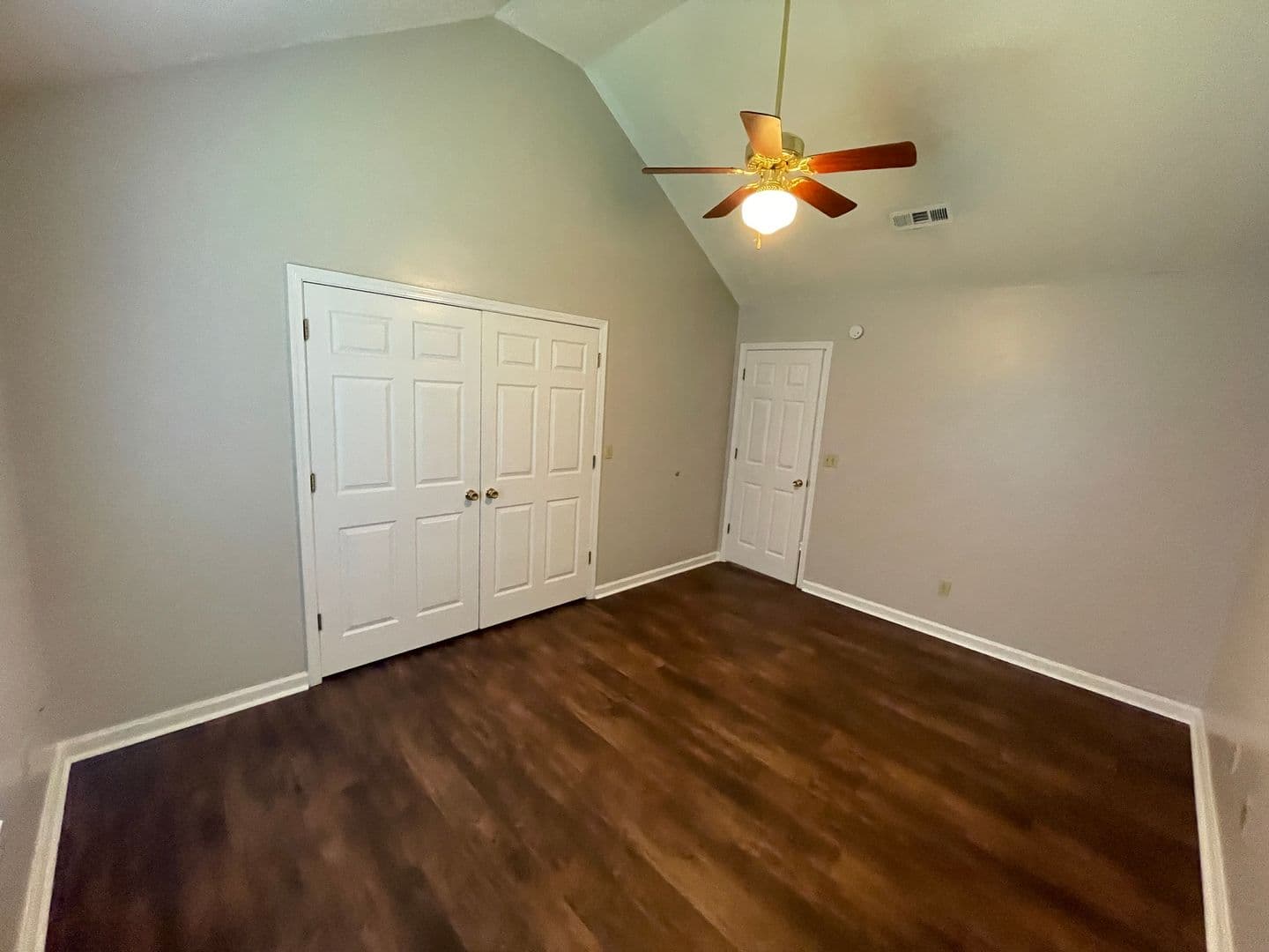 Oxford House: 1004 Creekside Place