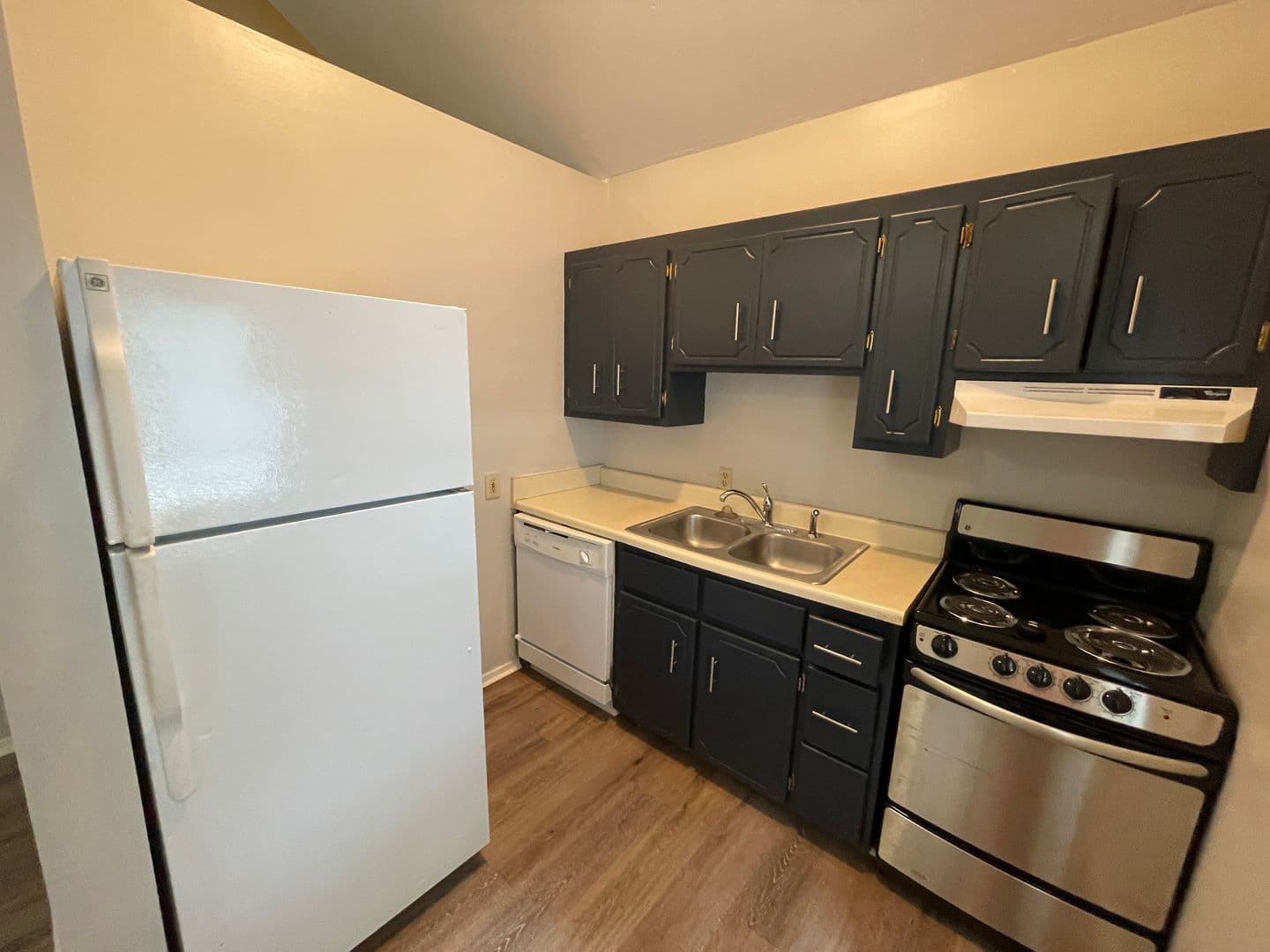 Oxford House: 1311J Access Road