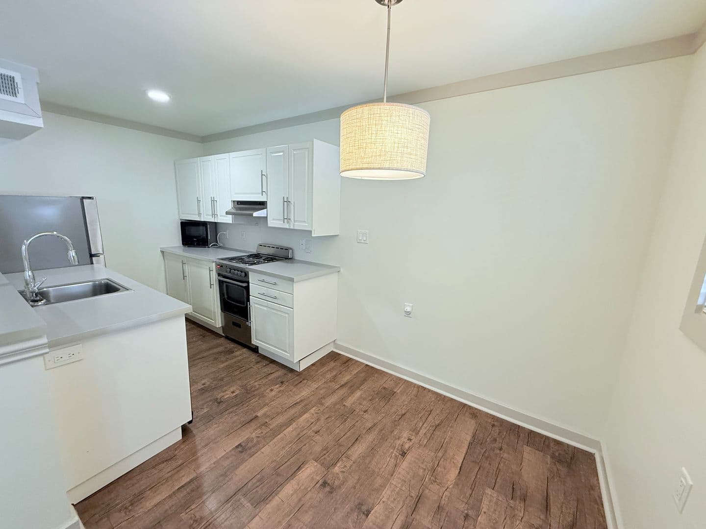 Oxford Apartment: 1304 Elliott Drive