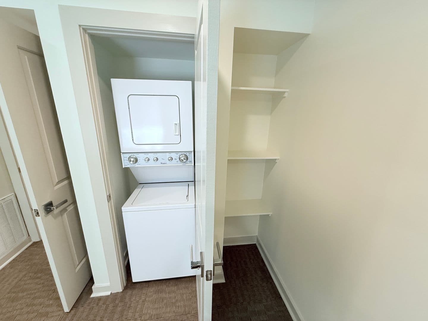 Oxford Apartment: 1304 Elliott Drive