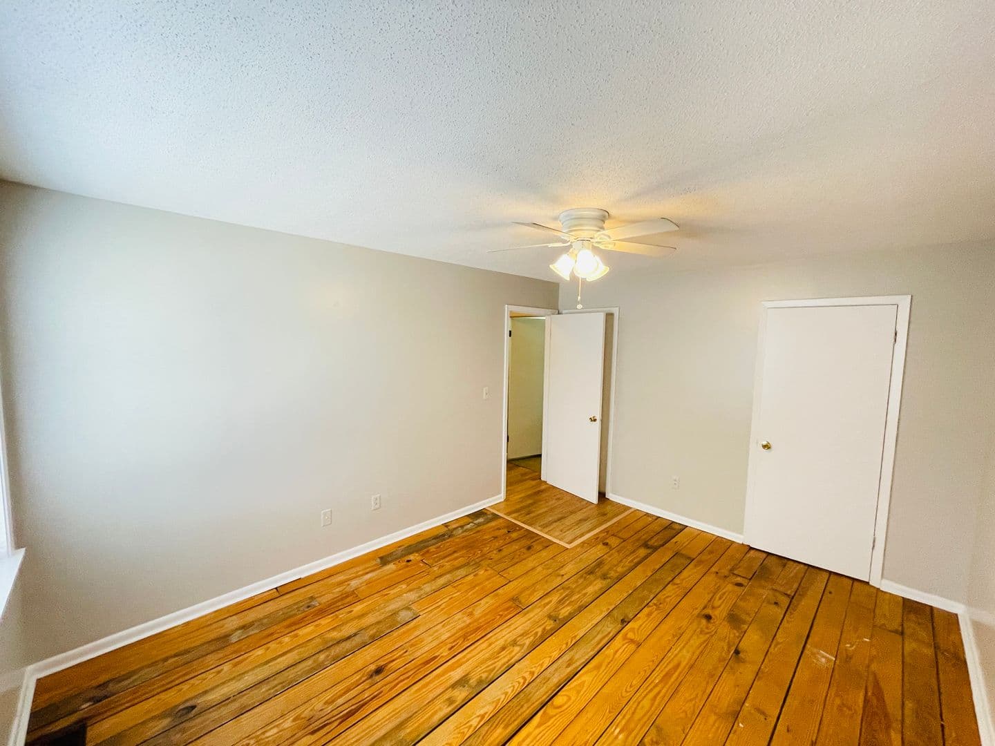 Oxford House: 1307A Access Road