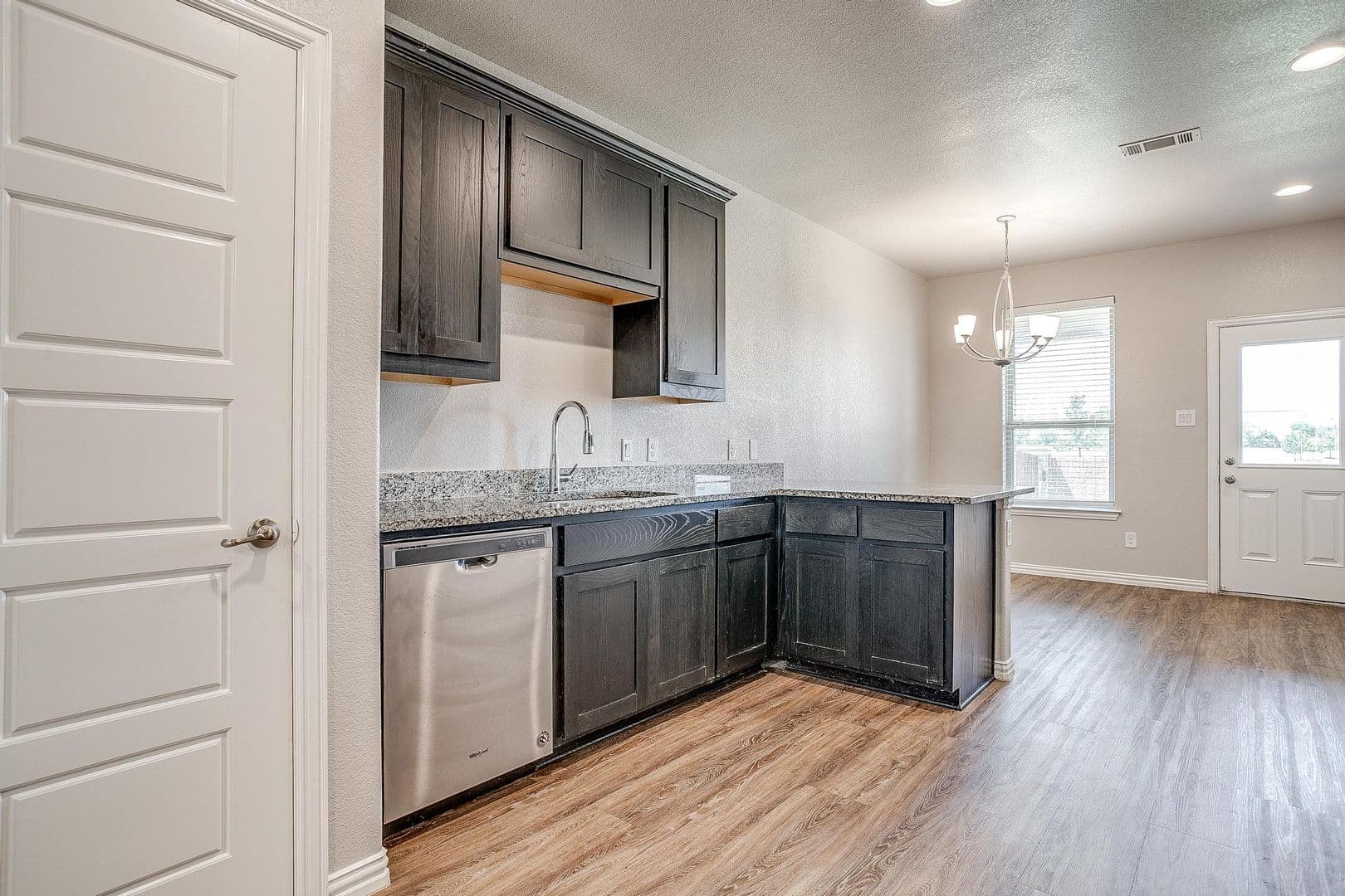 Fort Worth House: 5601 McLanahan Lane