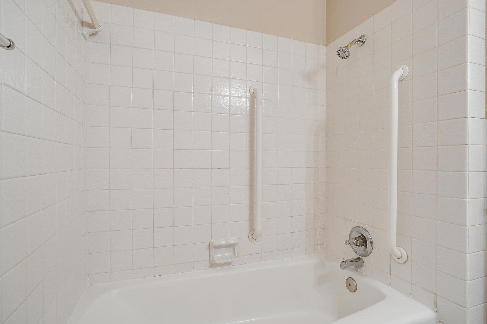 Cleburne Apartment: 1626 Crestridge