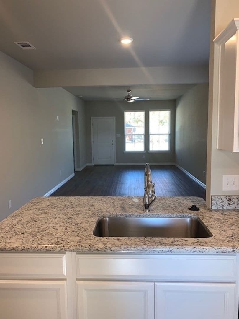 Burleson House: 1226 Reed Parke