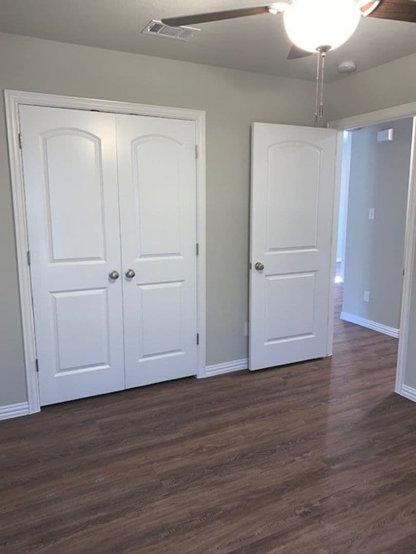 Burleson House: 1226 Reed Parke