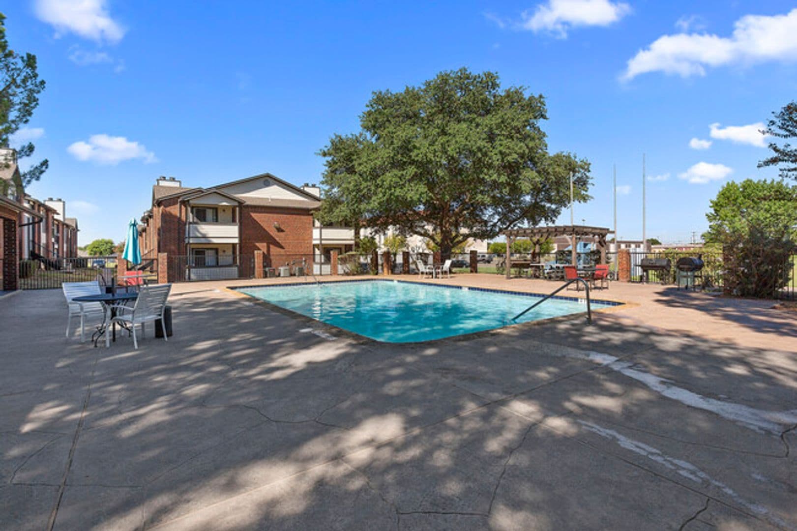 Granbury Apartment: 1525 E. 2nd Street