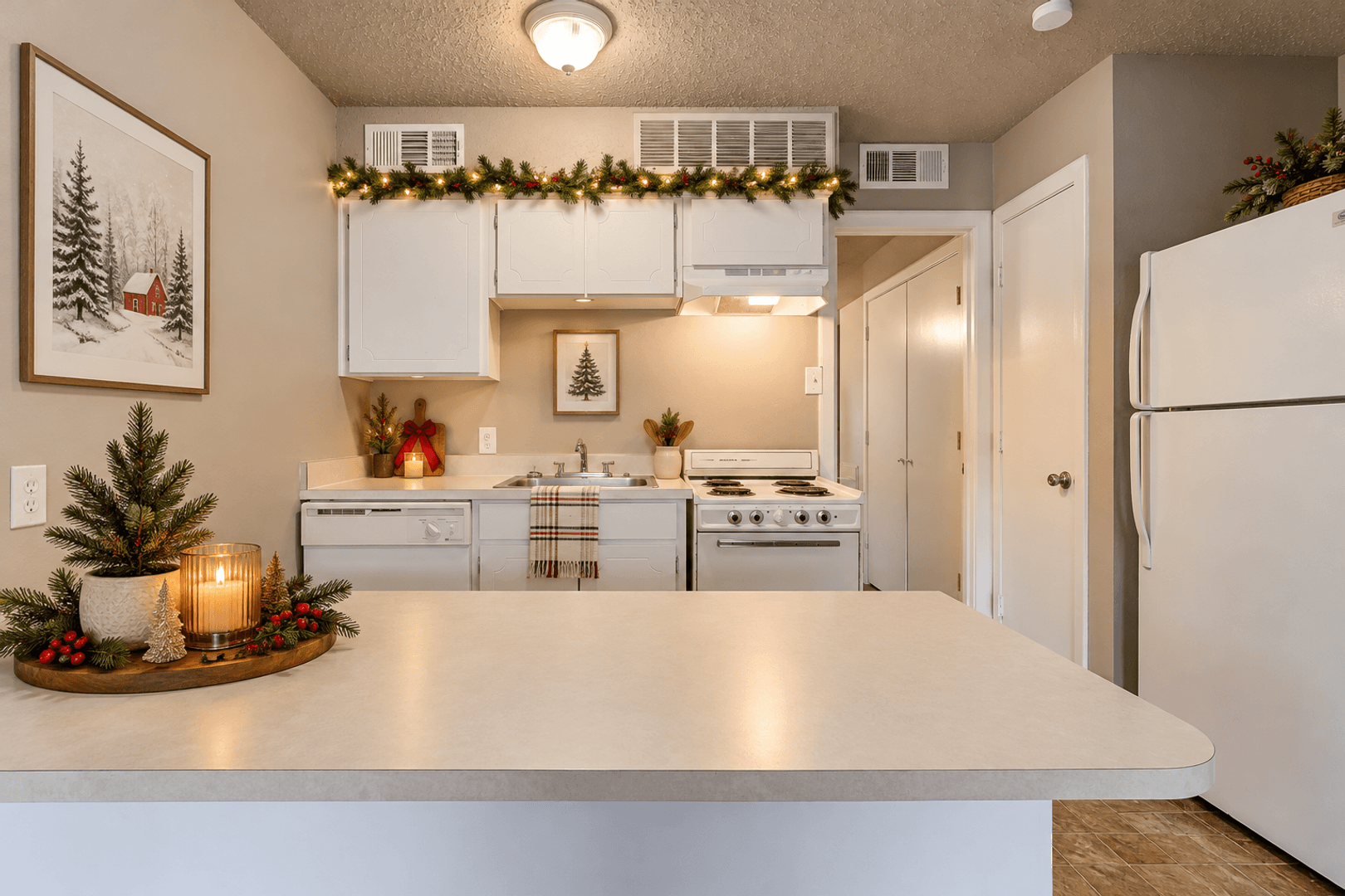 Crowley Apartment: 200 N Tarrant St