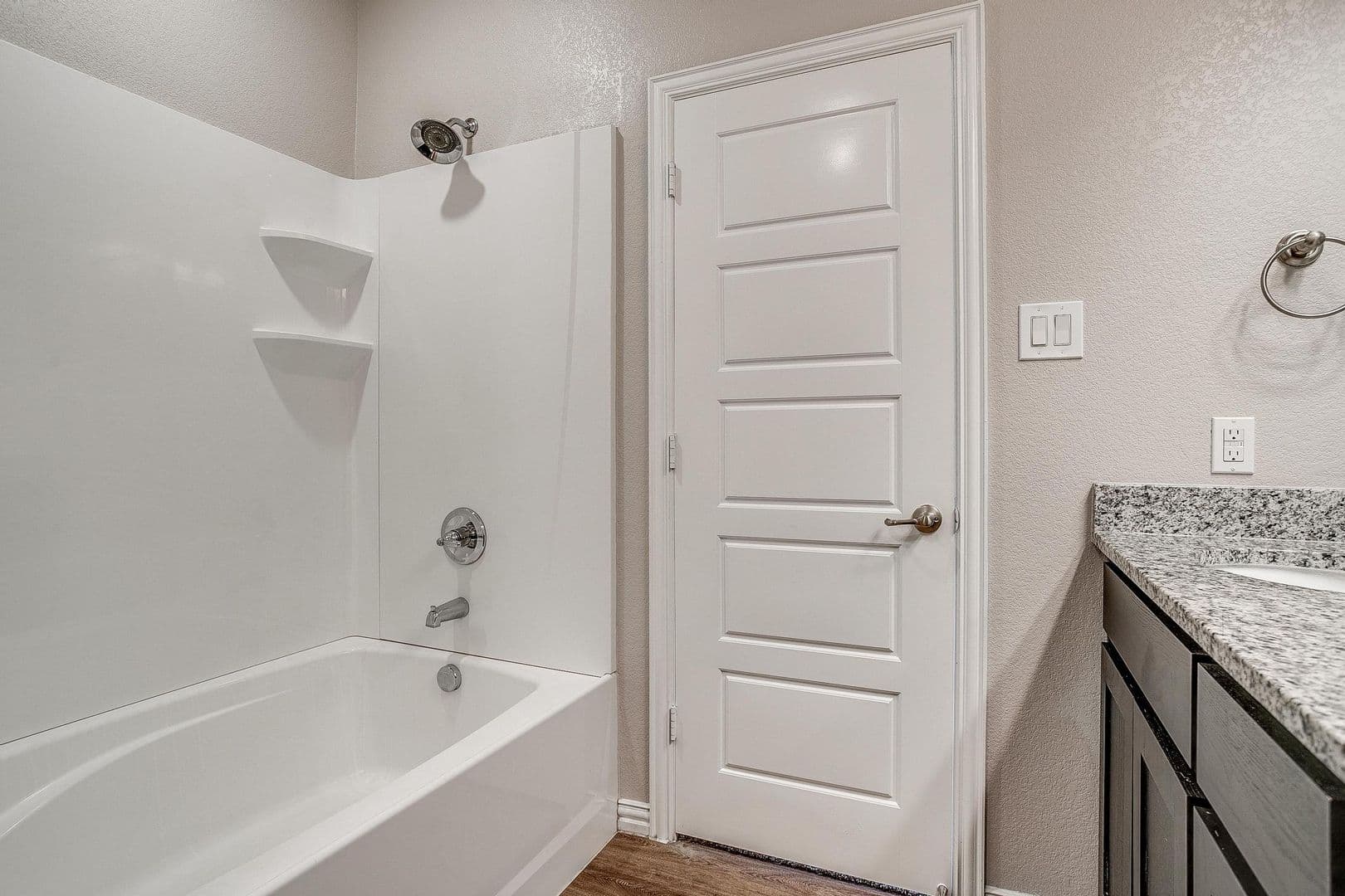 Fort Worth House: 5601 McLanahan Lane