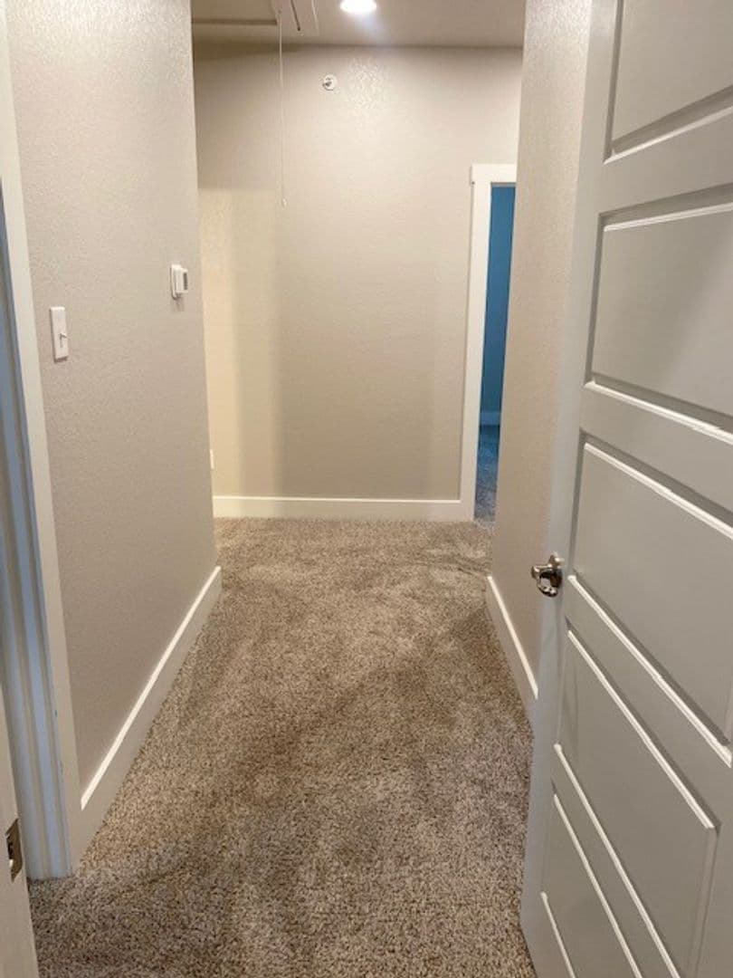 Burleson House: 376 Hemphill St