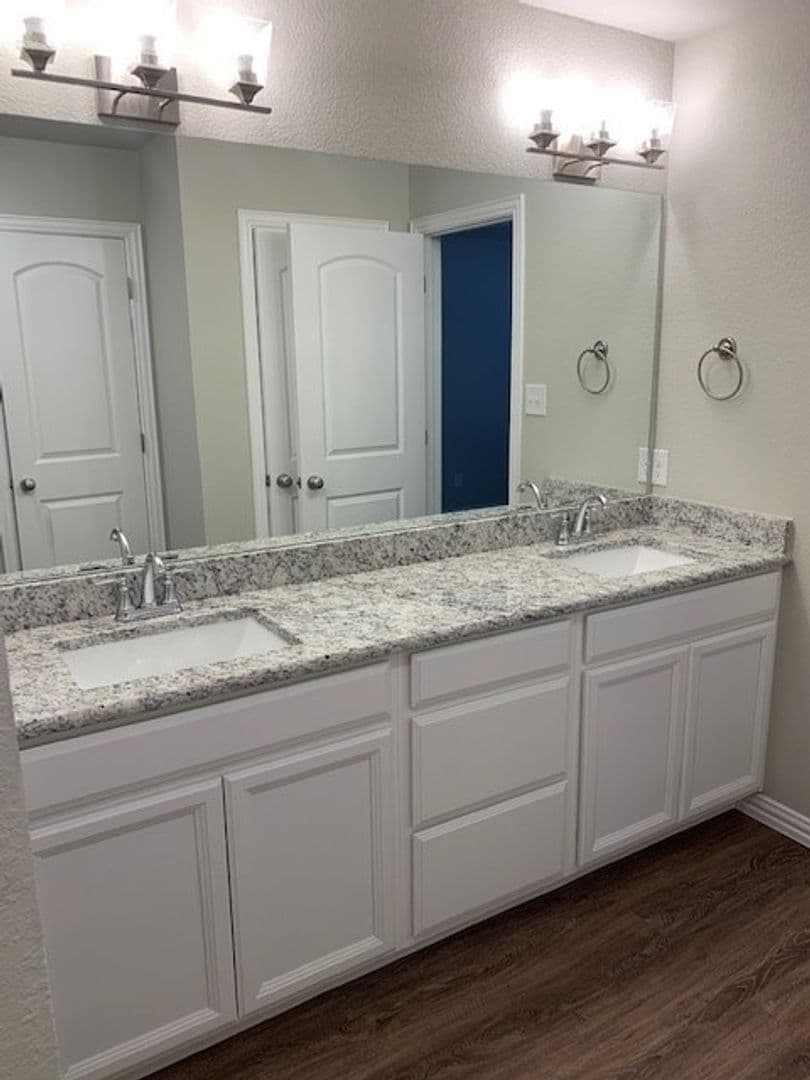 Burleson House: 1226 Reed Parke