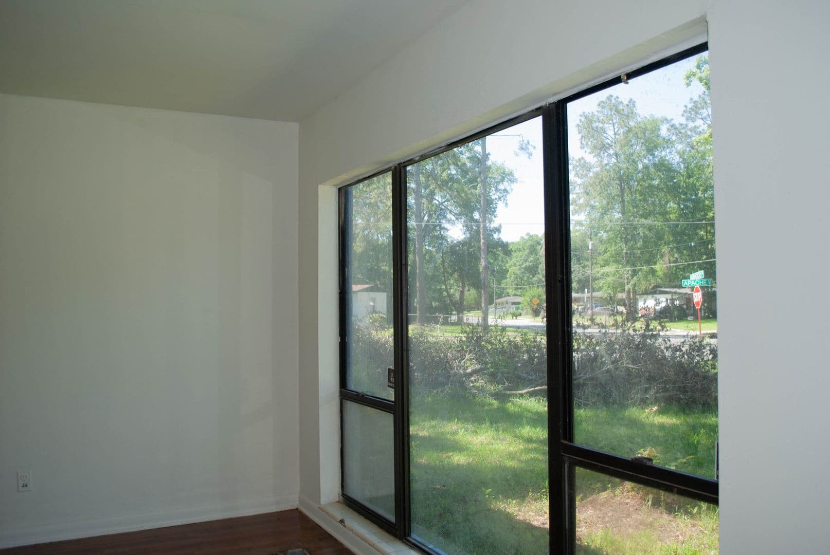 Tallahassee House: 700 Apache St