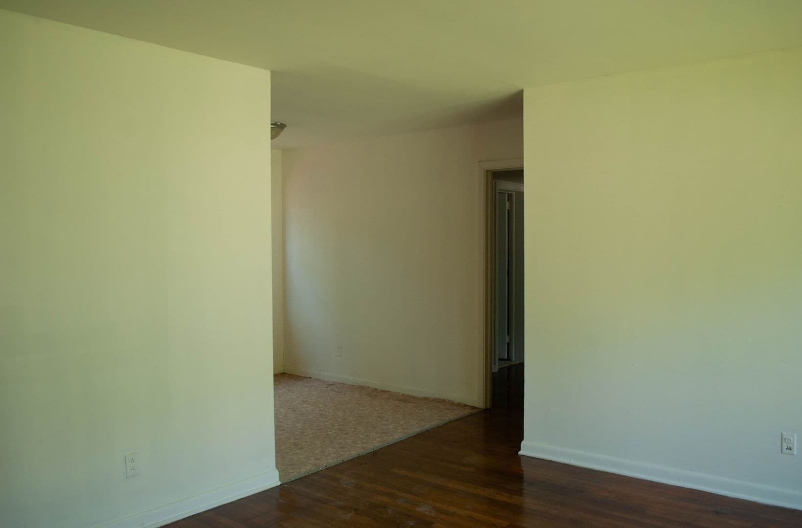 Tallahassee House: 700 Apache St