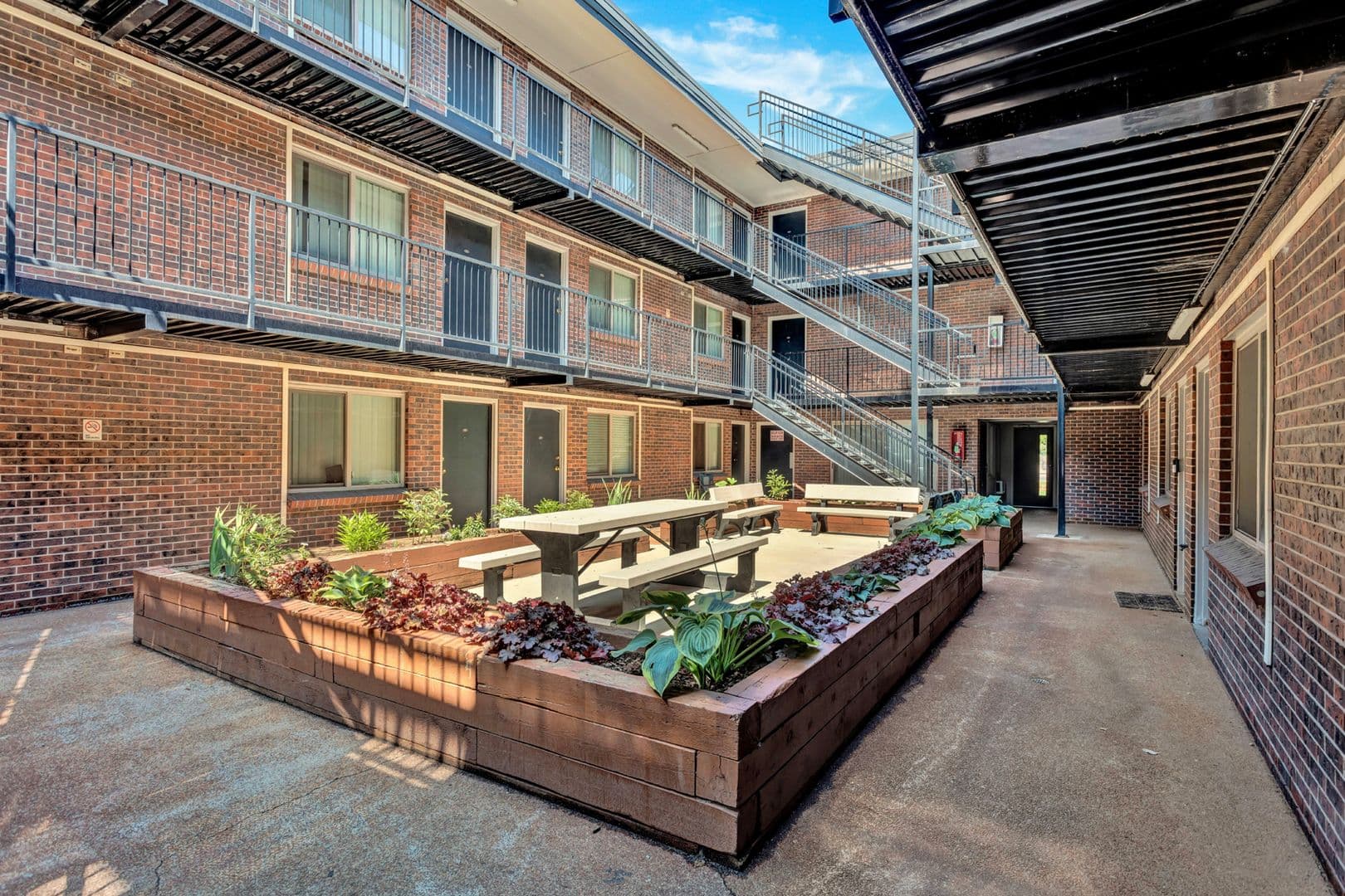 Denver Apartment: 825 South Quebec Street