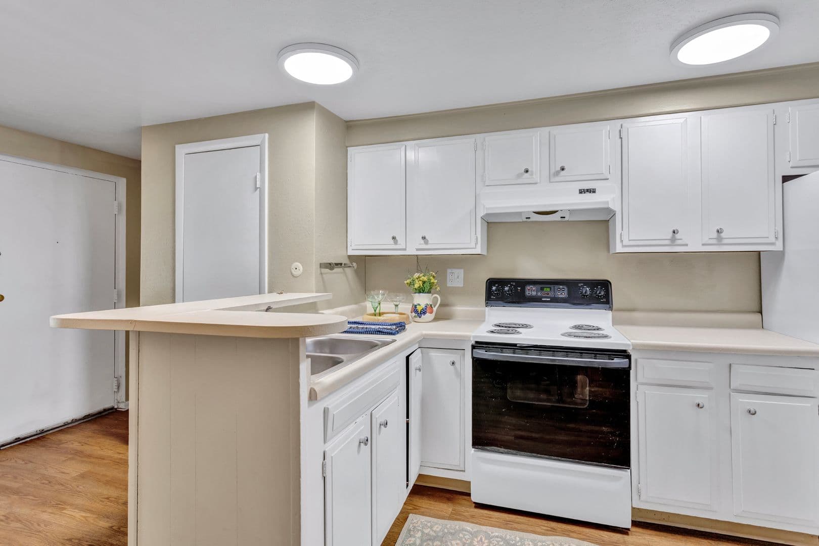 Denver Apartment: 825 South Quebec Street