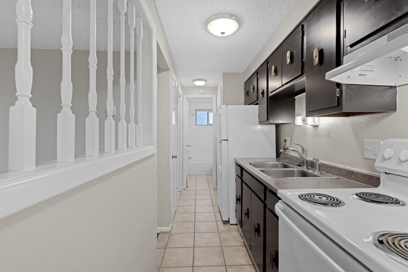 Englewood Apartment: 3535 S. Pearl Street