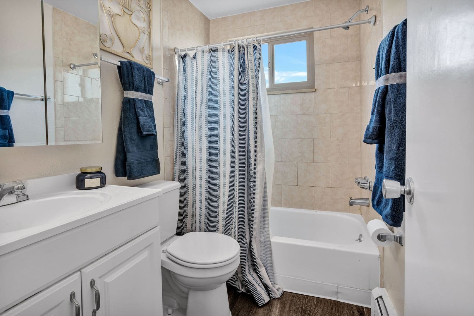 Denver Apartment: 825 South Quebec Street