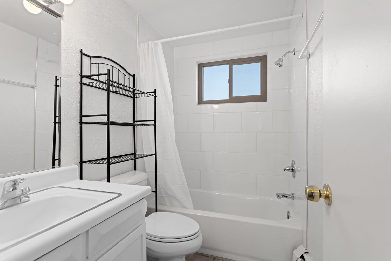 Englewood Apartment: 3555 S. Pennsylvania Street