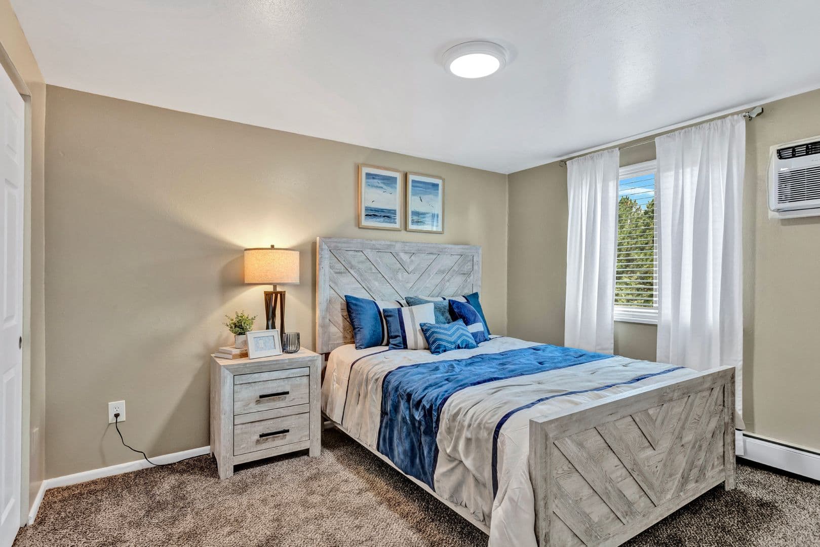 Denver Apartment: 835 South Quebec Street