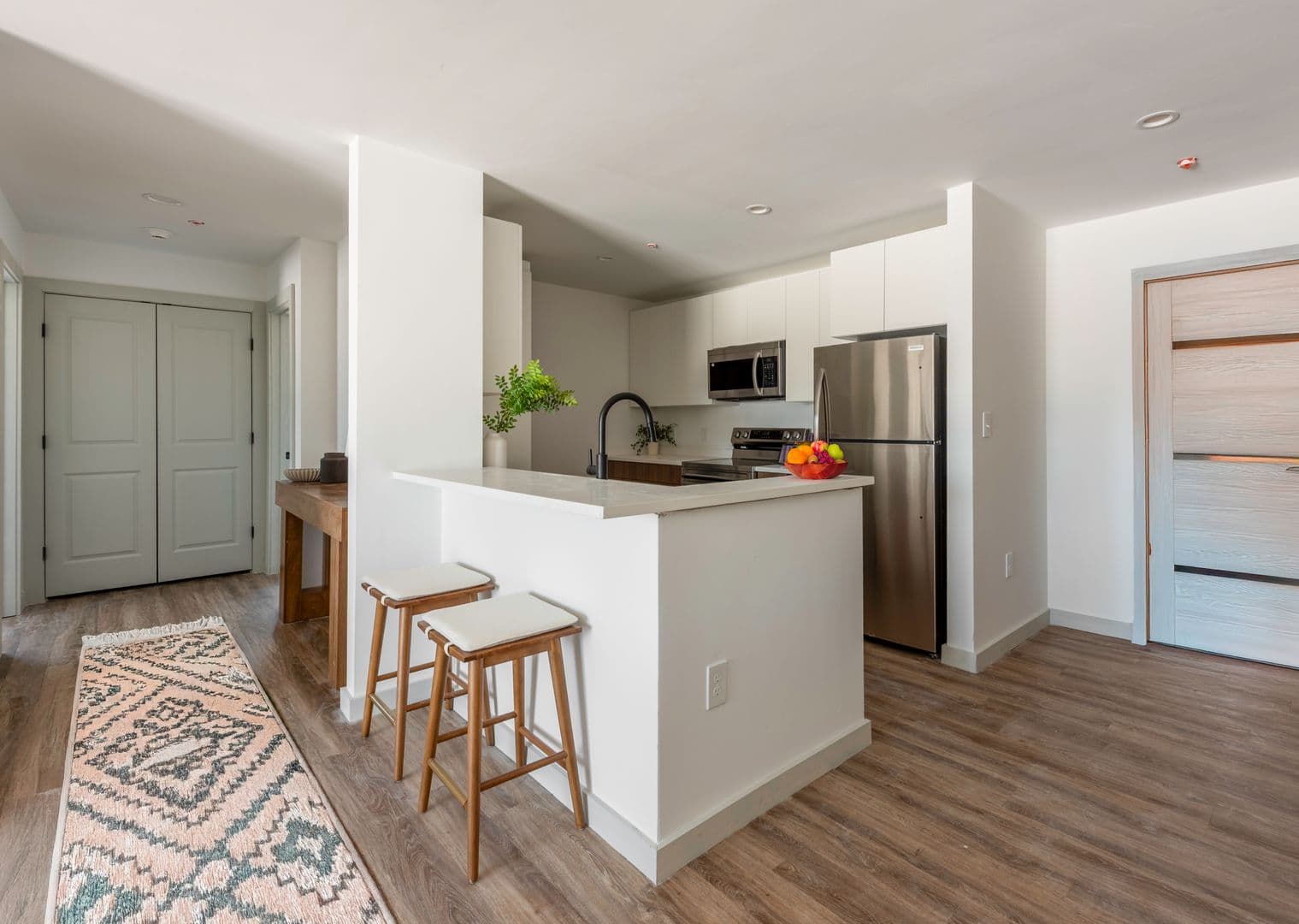 Winthrop Apartment: 91 Veterans Rd - 407