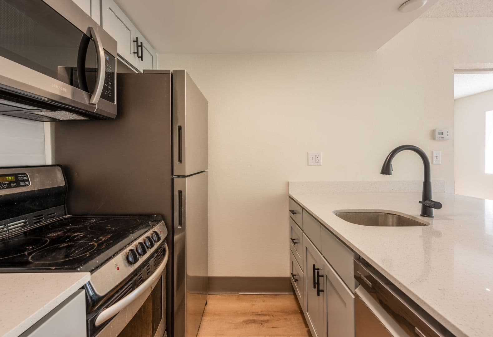 Westborough Apartment: 25 Connector Road