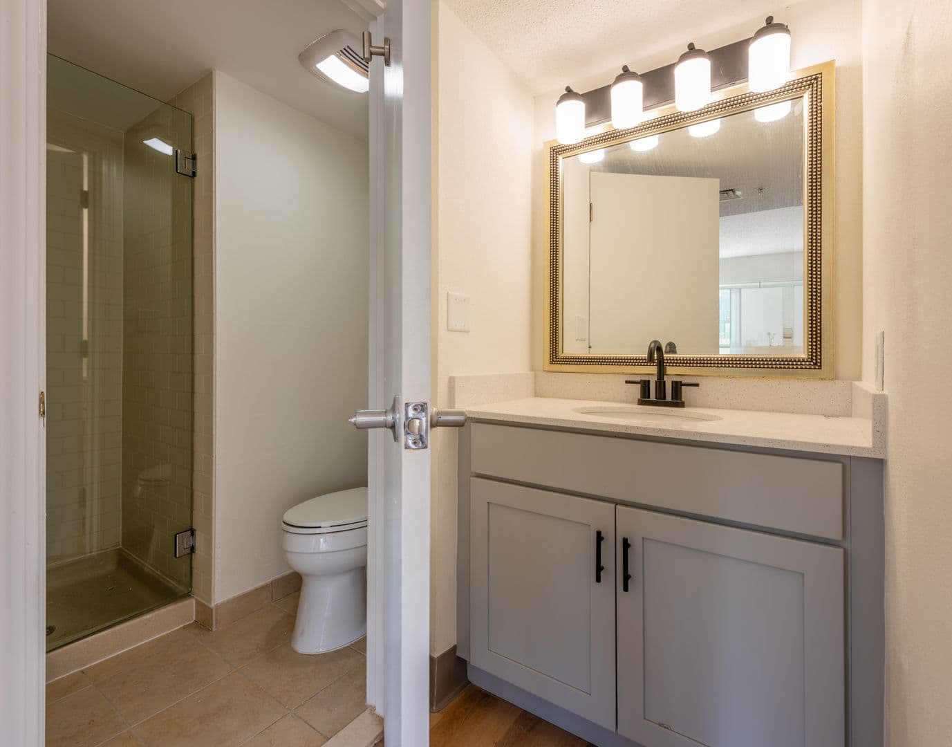 Westborough Apartment: 25 Connector Road