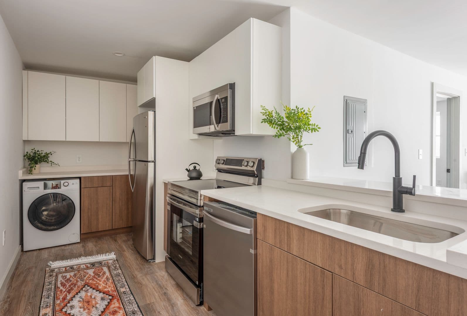 Winthrop Apartment: 91 Veterans Rd - 418
