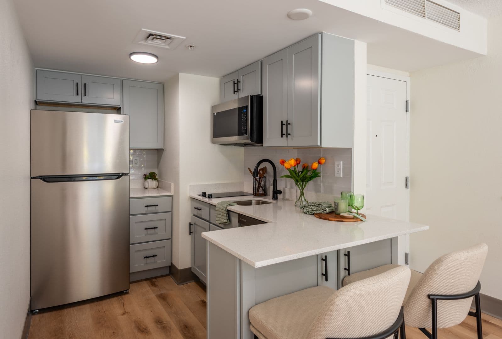 Westborough Apartment: 25 Connector Road