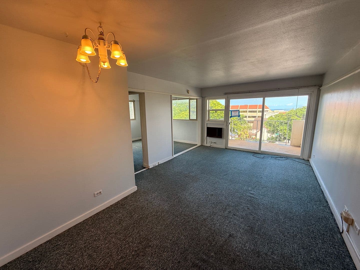 Wailuku Apartment: 2158 Main Street #306