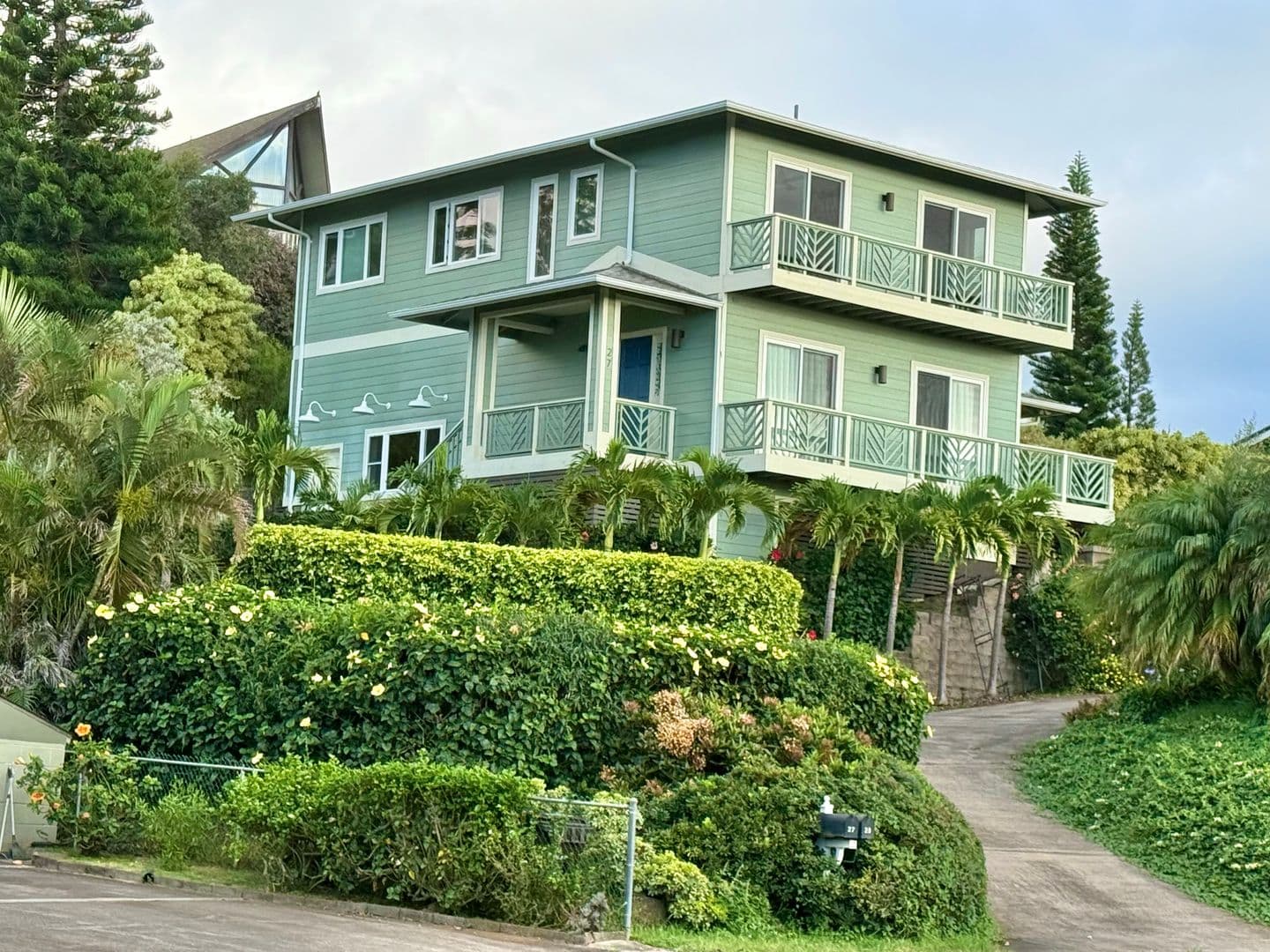 Kula House: 27 Manu St.