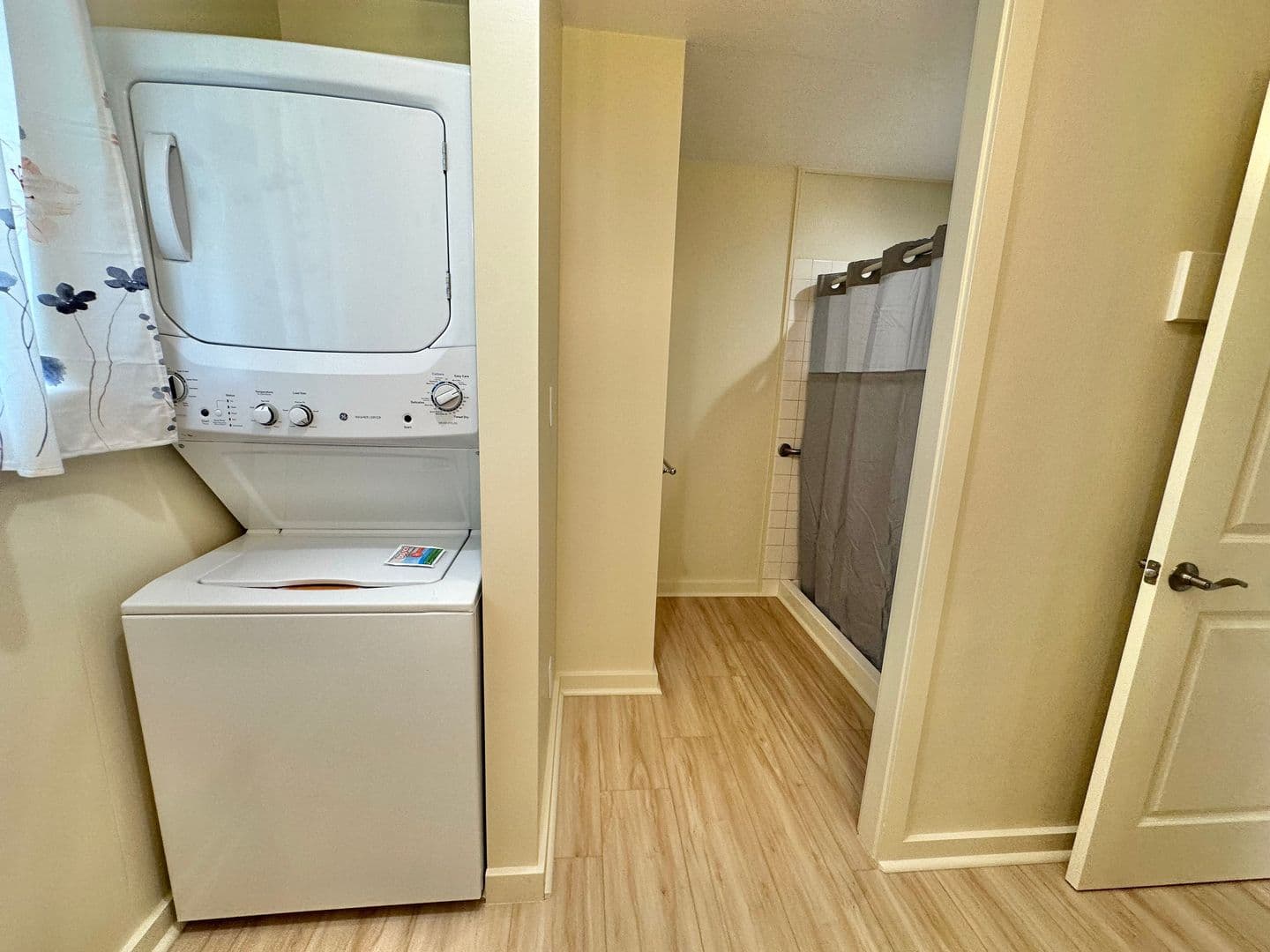 Wailuku House: 2533 Main St. - Attached Studio