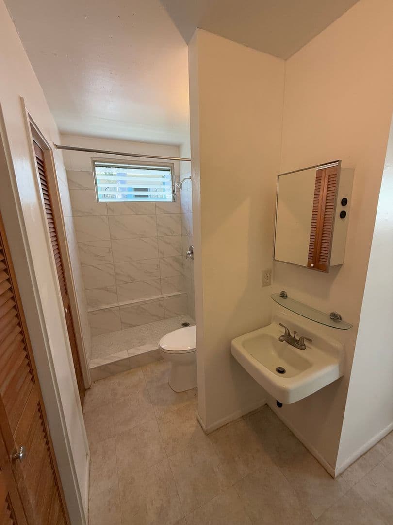 Wailuku Apartment: 2170 Vineyard Street