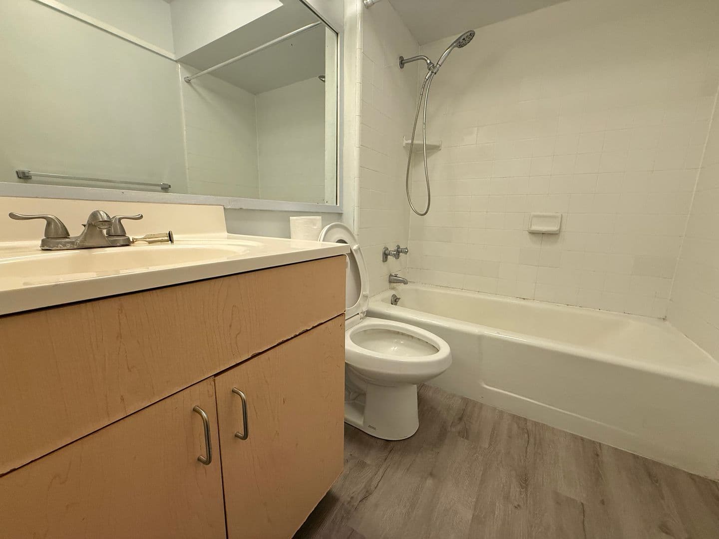 Wailuku Apartment: 2158 Main Street #306