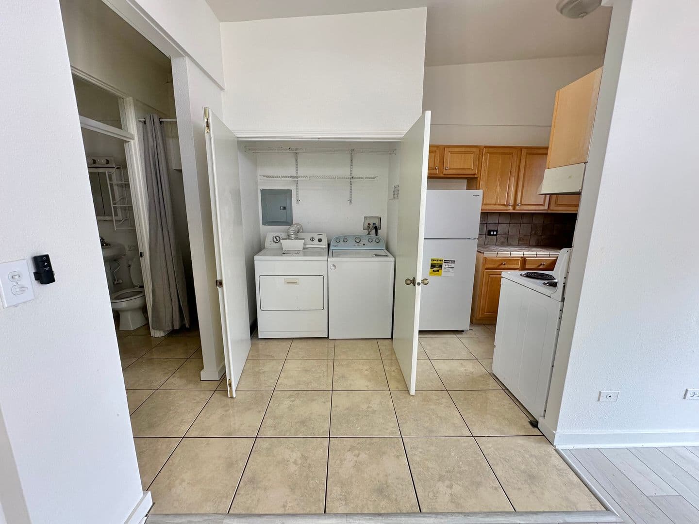 Wailuku Apartment: 471 Liholiho Street #7