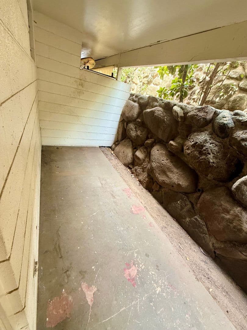 Wailuku Apartment: 471 Liholiho Street #4
