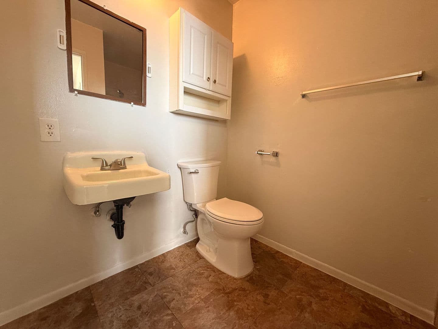 Wailuku Apartment: 2170 Vineyard Street