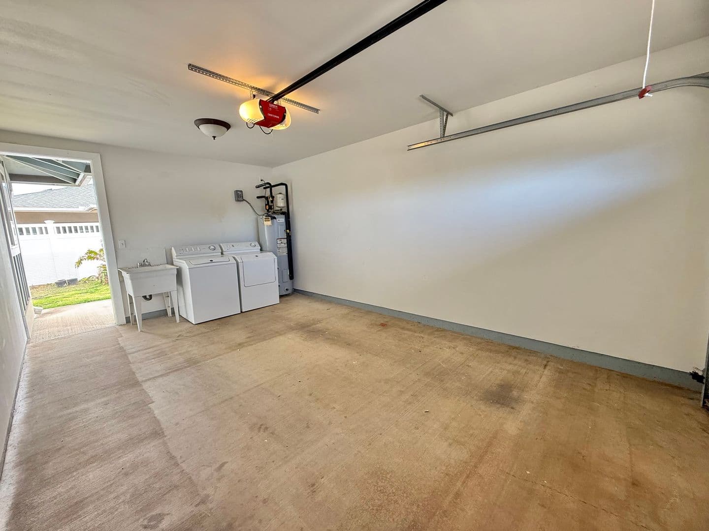 Wailuku House: 18-A Papaiaulu Place