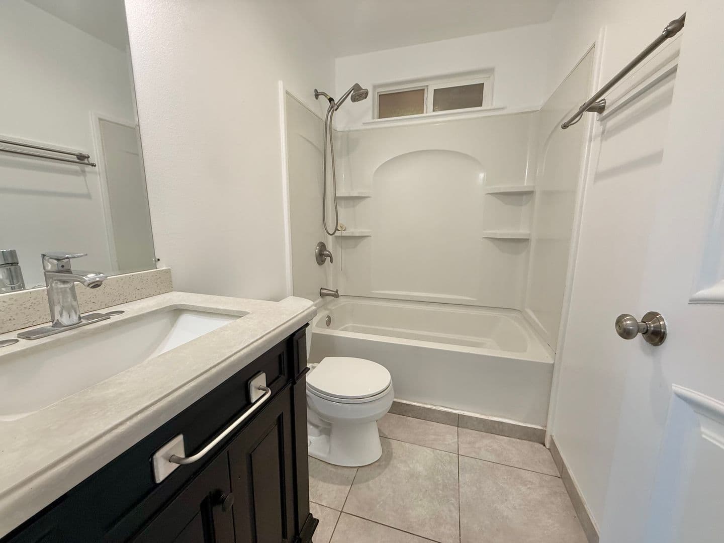 Kahului House: 330 S Puunene Ave - Cottage