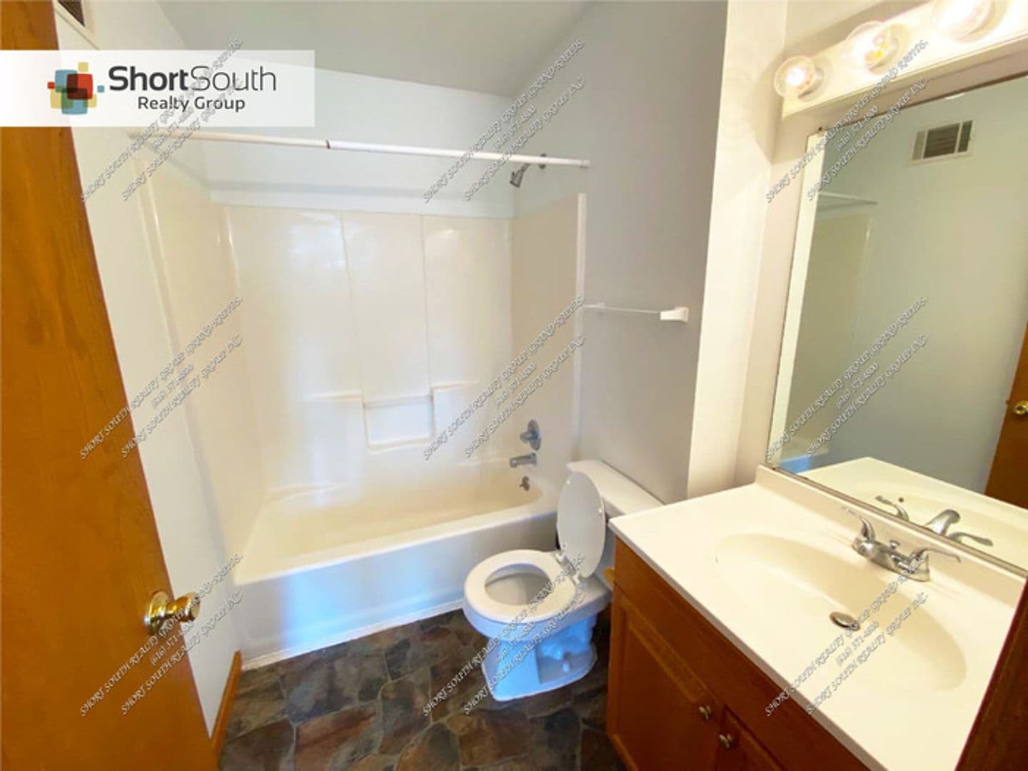 Kalamazoo House: 1236 Jack Pine Way