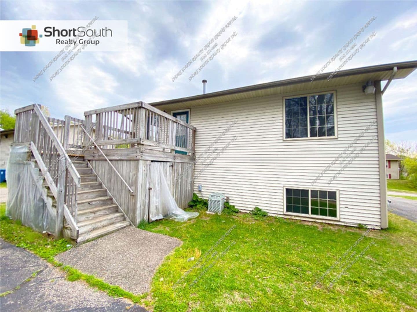 Kalamazoo House: 1236 Jack Pine Way
