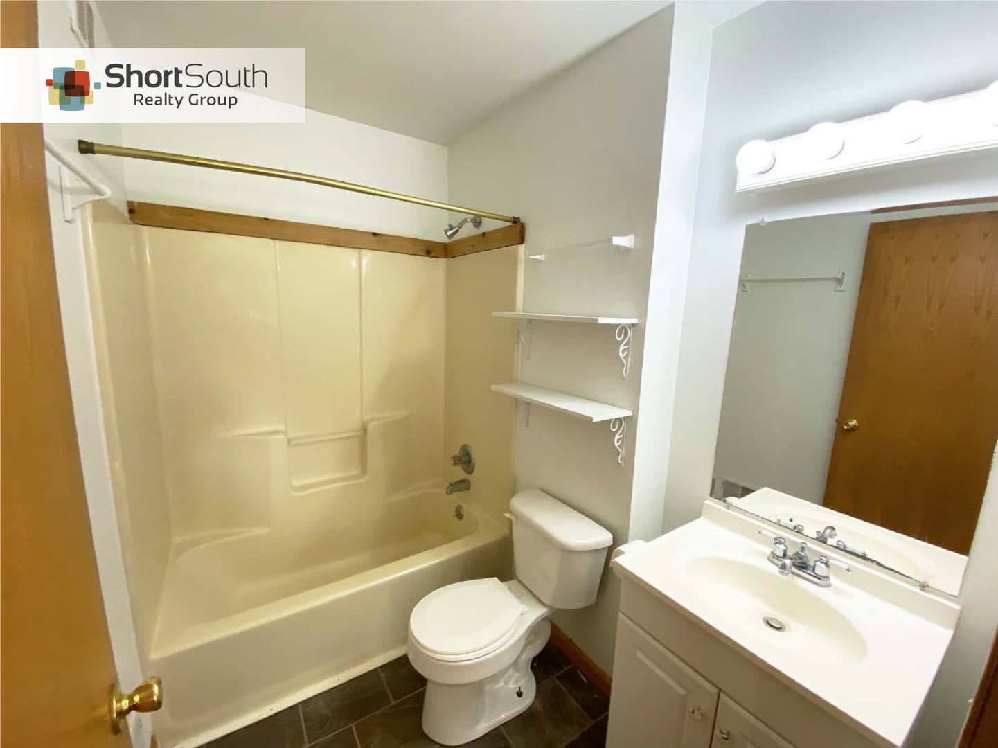 Kalamazoo House: 1246 Jack Pine Way