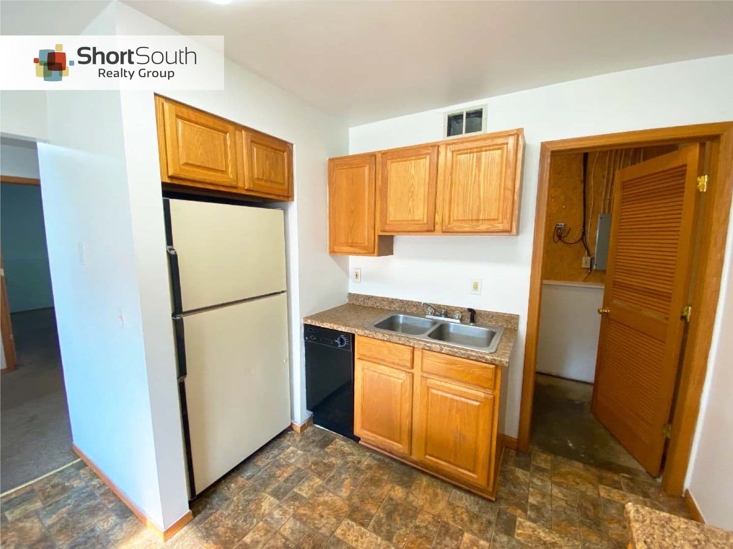 Kalamazoo House: 1246 Jack Pine Way