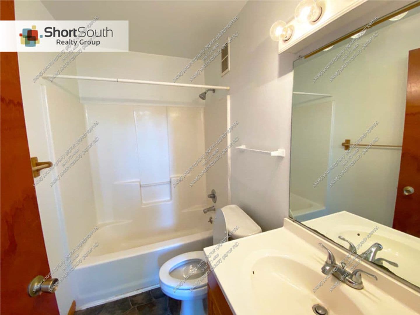 Kalamazoo House: 1236 Jack Pine Way