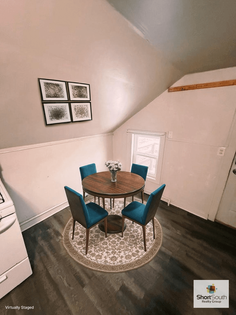 Muskegon Apartment: 861 Washington Ave