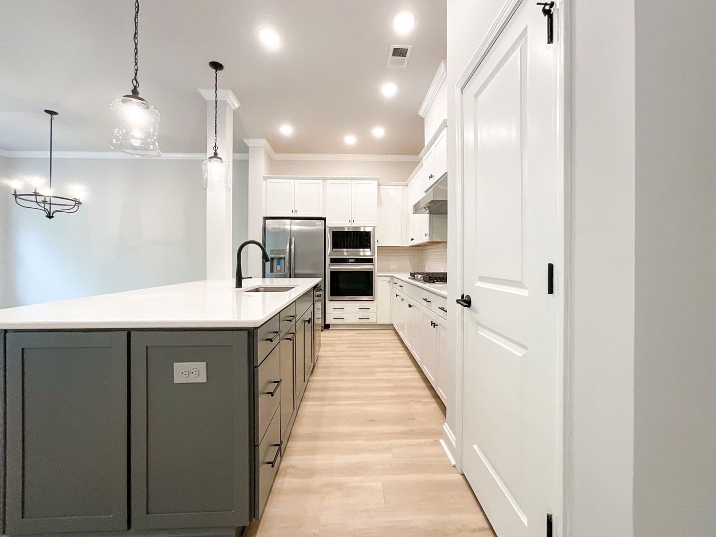 Cornelius Townhome: 8229 Houser St