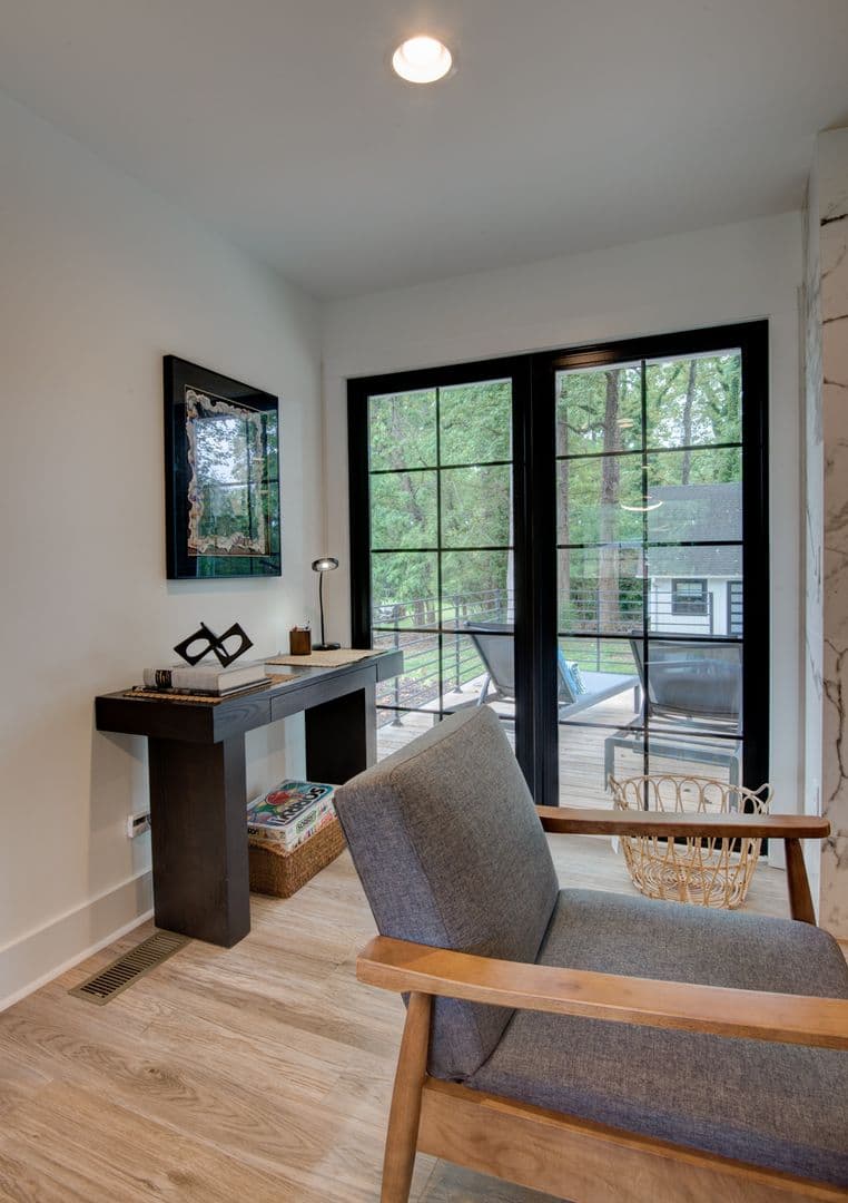 Charlotte House: 3945 Rockfern Rd