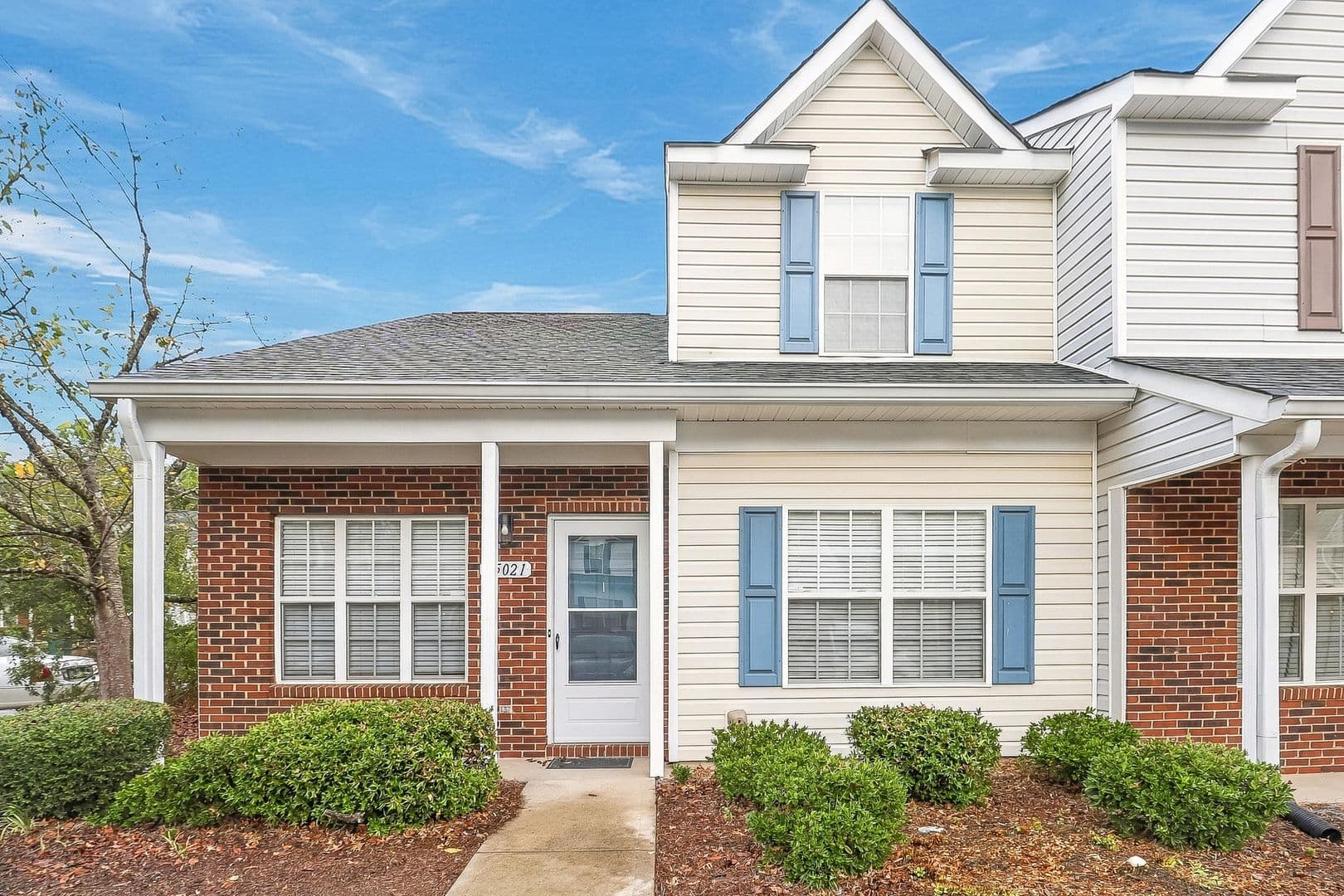 Charlotte Townhome: 15021 Deshler Ct.