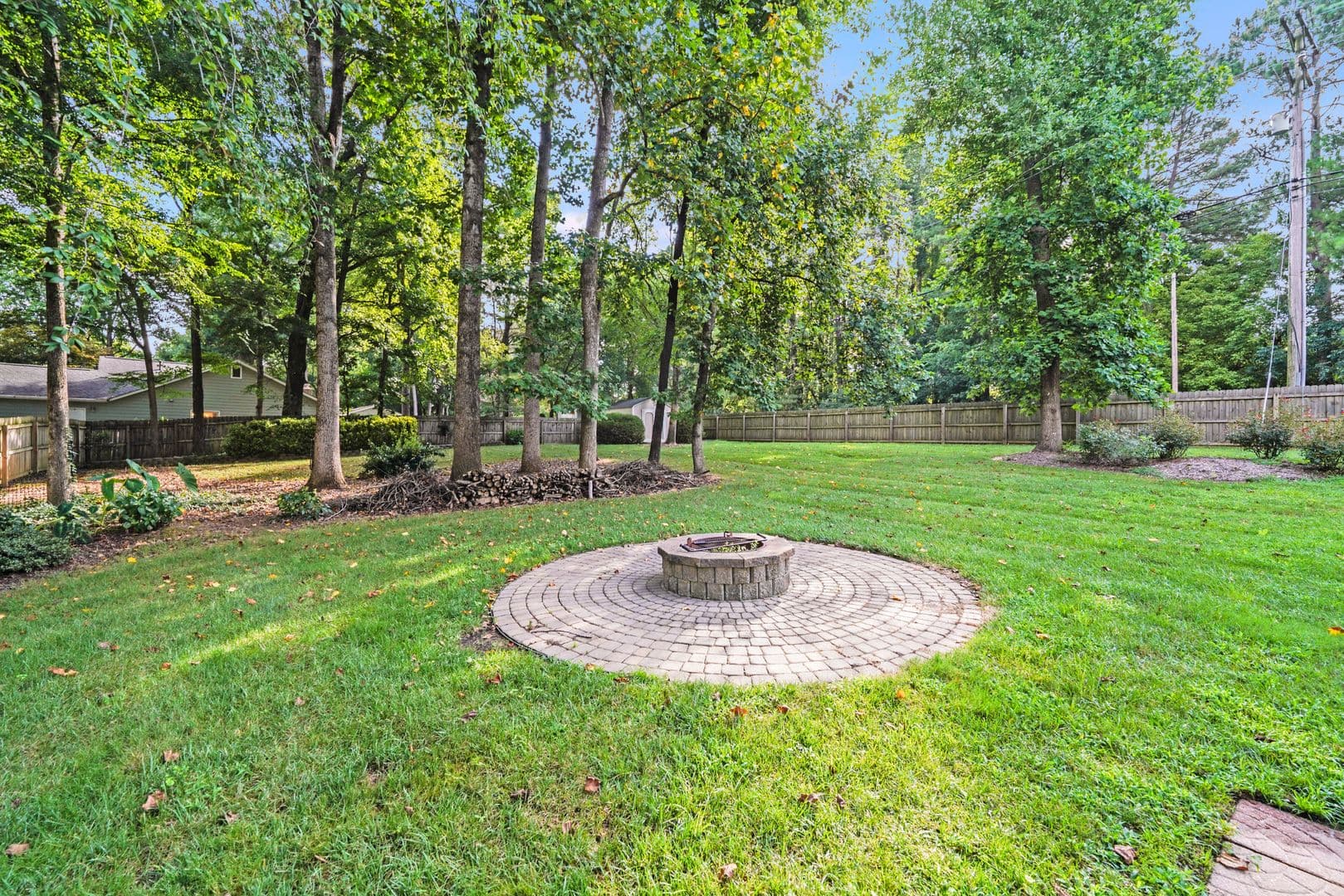 Matthews House: 2000 Mill House Ln.
