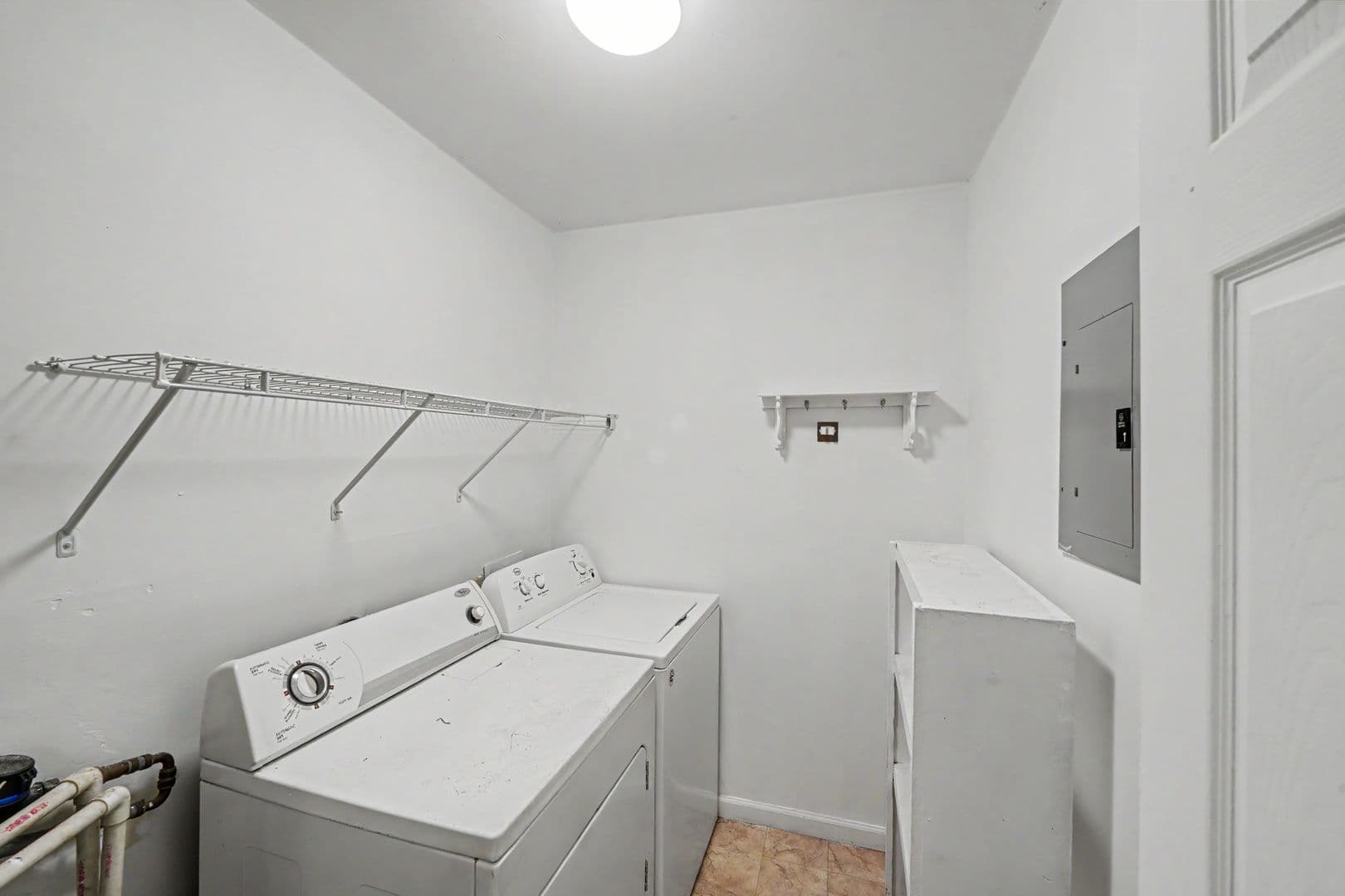 Charlotte Condo: 9535 University Terrace Dr APT B,