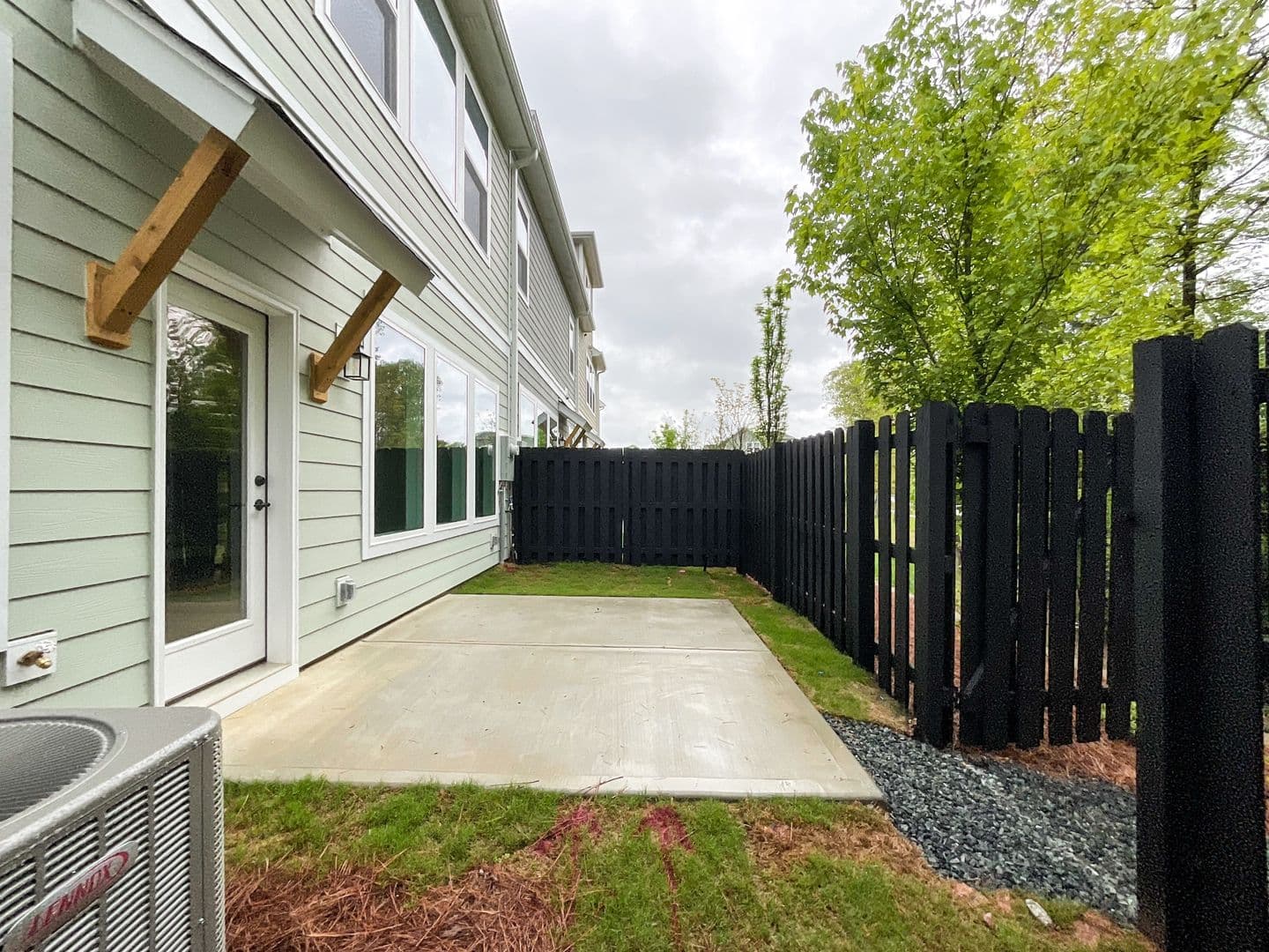 Cornelius Townhome: 8229 Houser St